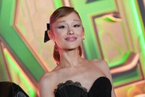 Ariana Grande Clarifies Comments on Releasing New Music Before Tour